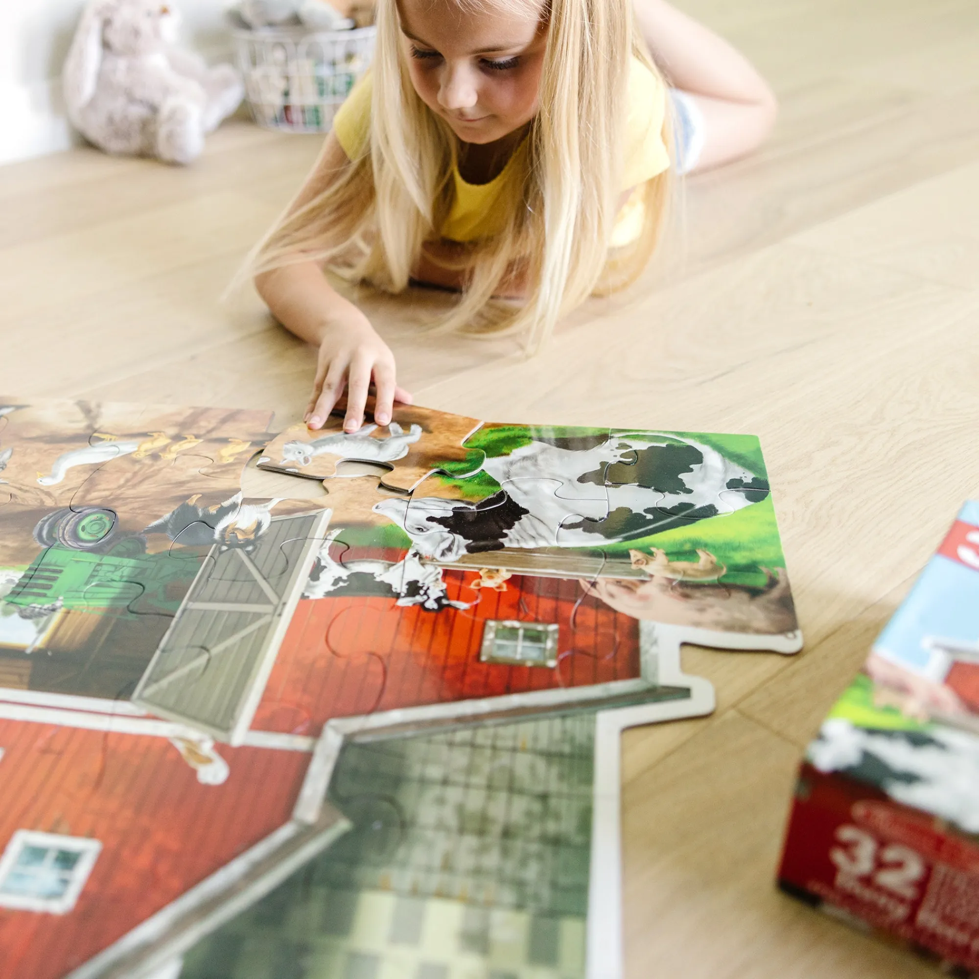 Busy Barn Shaped Floor Puzzle - 32 Pieces>Melissa & Doug Sale