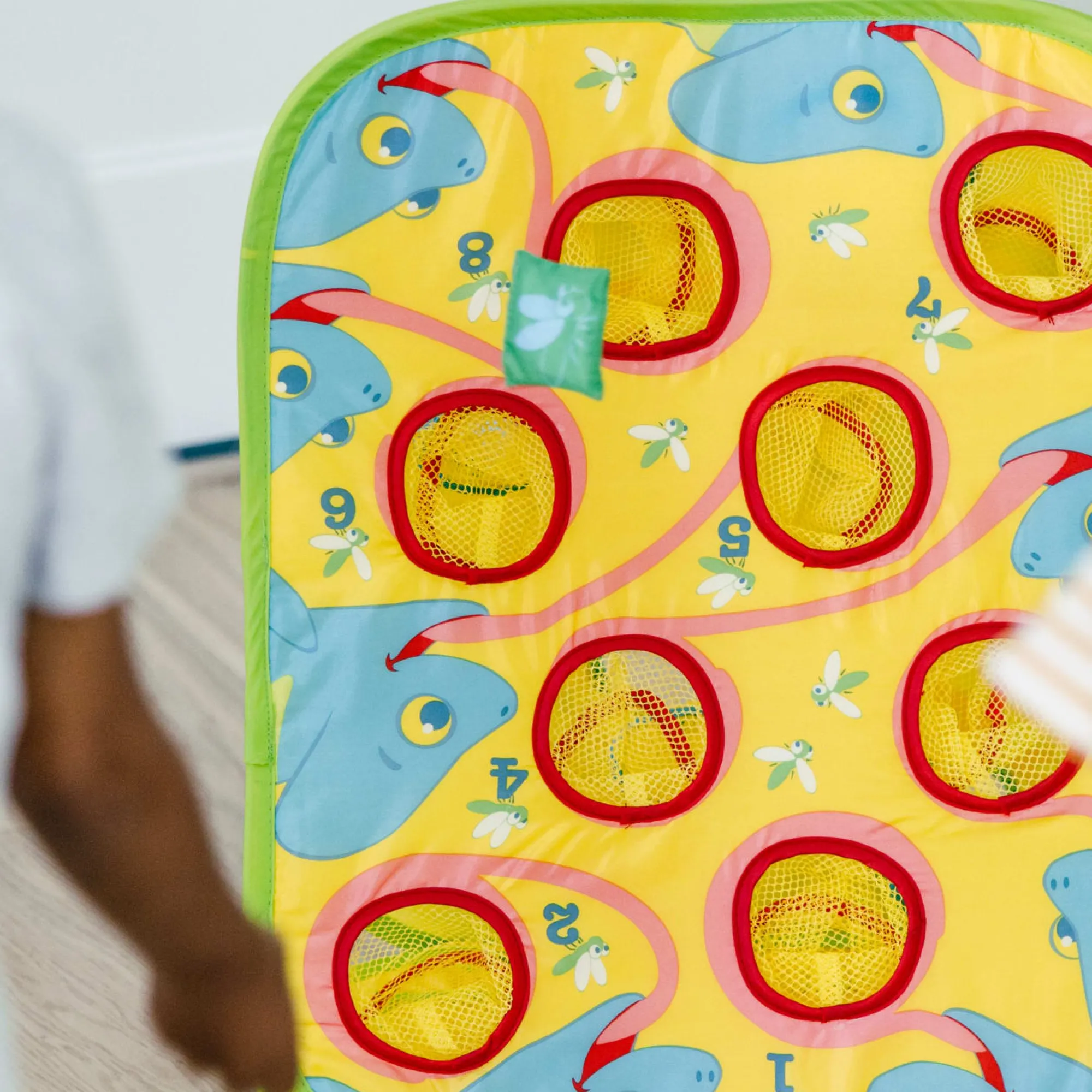 Camo Chameleon Bean Bag Toss>Melissa & Doug Hot