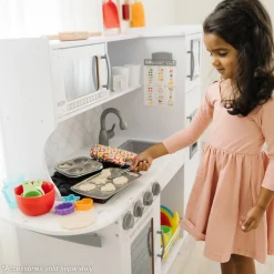Chef’s Kitchen – Cloud>Melissa & Doug Clearance