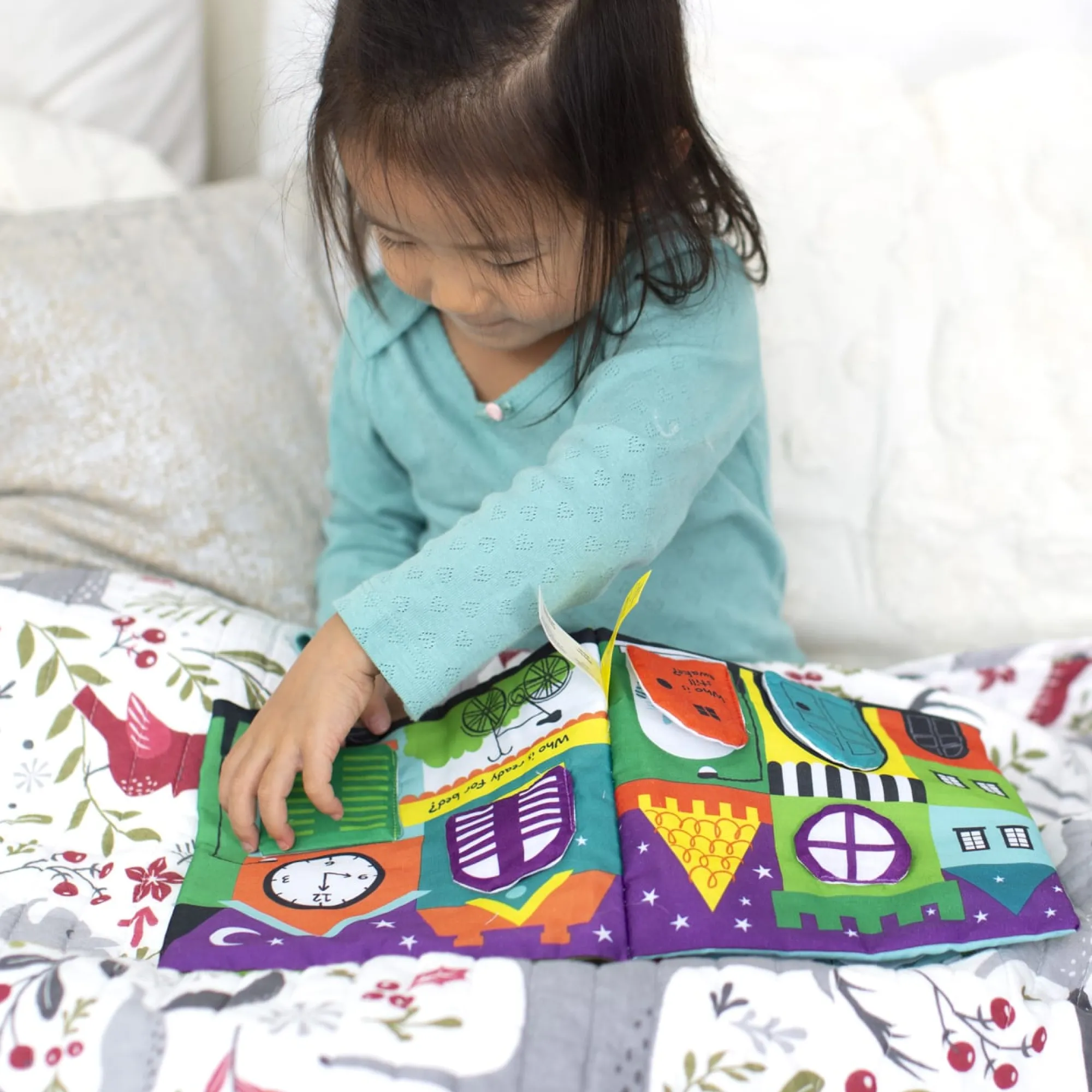 K’s Kids Soft Activity Book - The Wonderful World of Peekaboo!>Melissa & Doug Discount