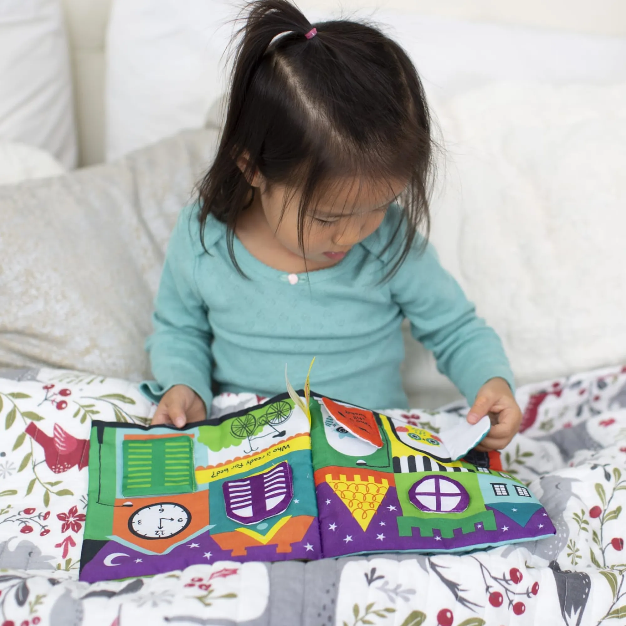 K’s Kids Soft Activity Book - The Wonderful World of Peekaboo!>Melissa & Doug Discount