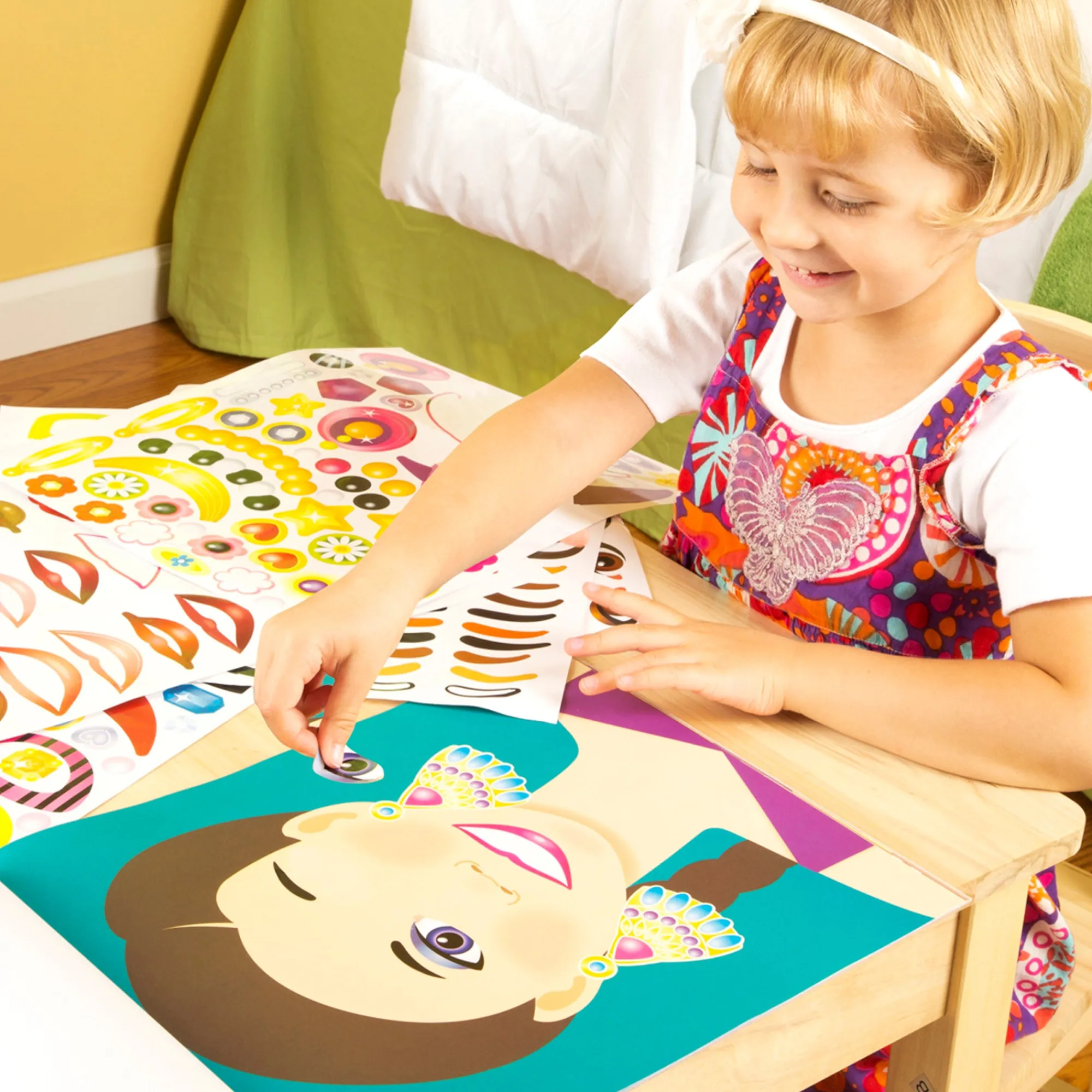 Make-a-Face Sticker Pad - Fashion Faces>Melissa & Doug Online