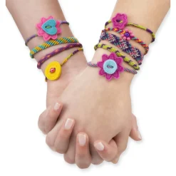 On the Go Crafts - Friendship Bracelets><noscript><img width=