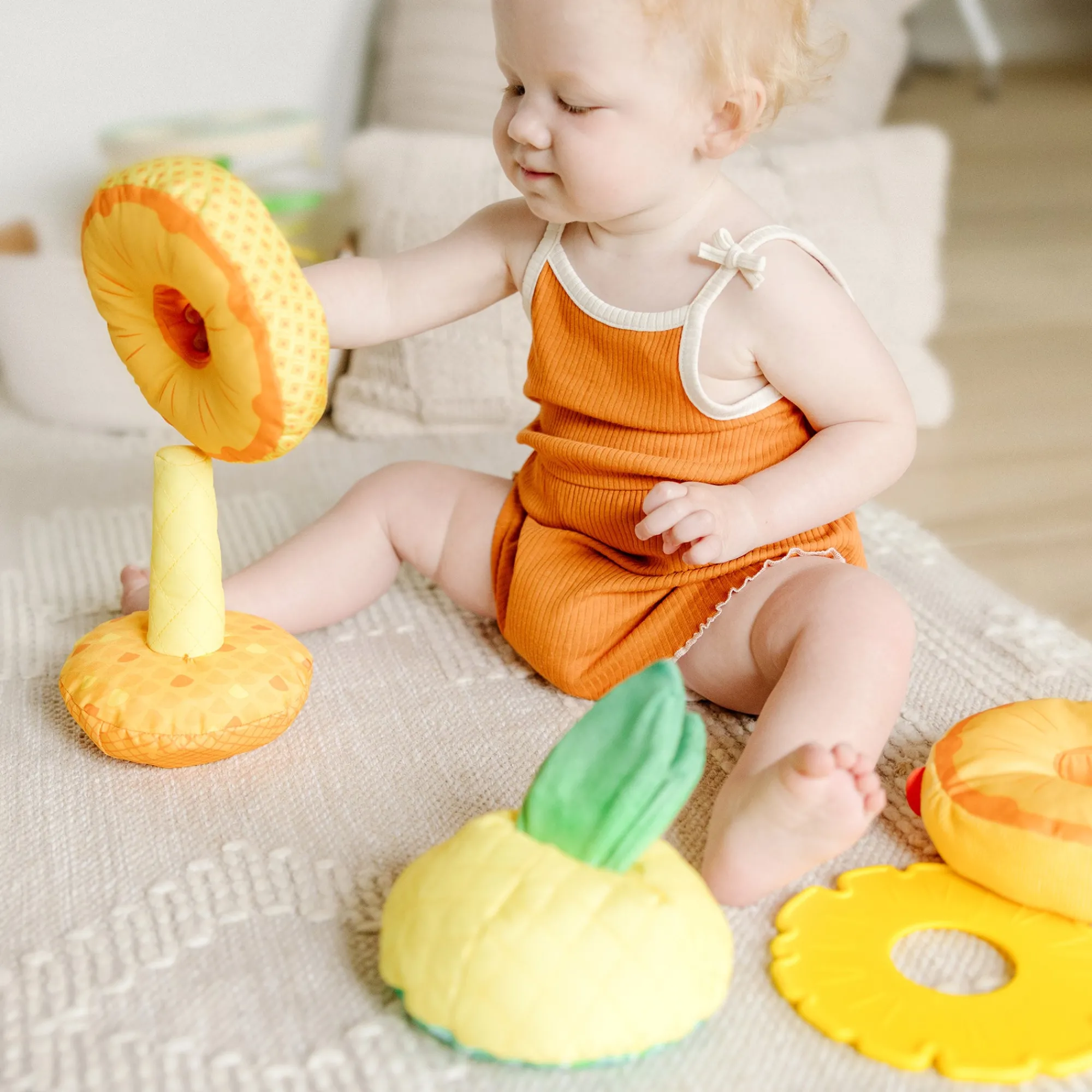 Pineapple Soft Stacker>Melissa & Doug Hot