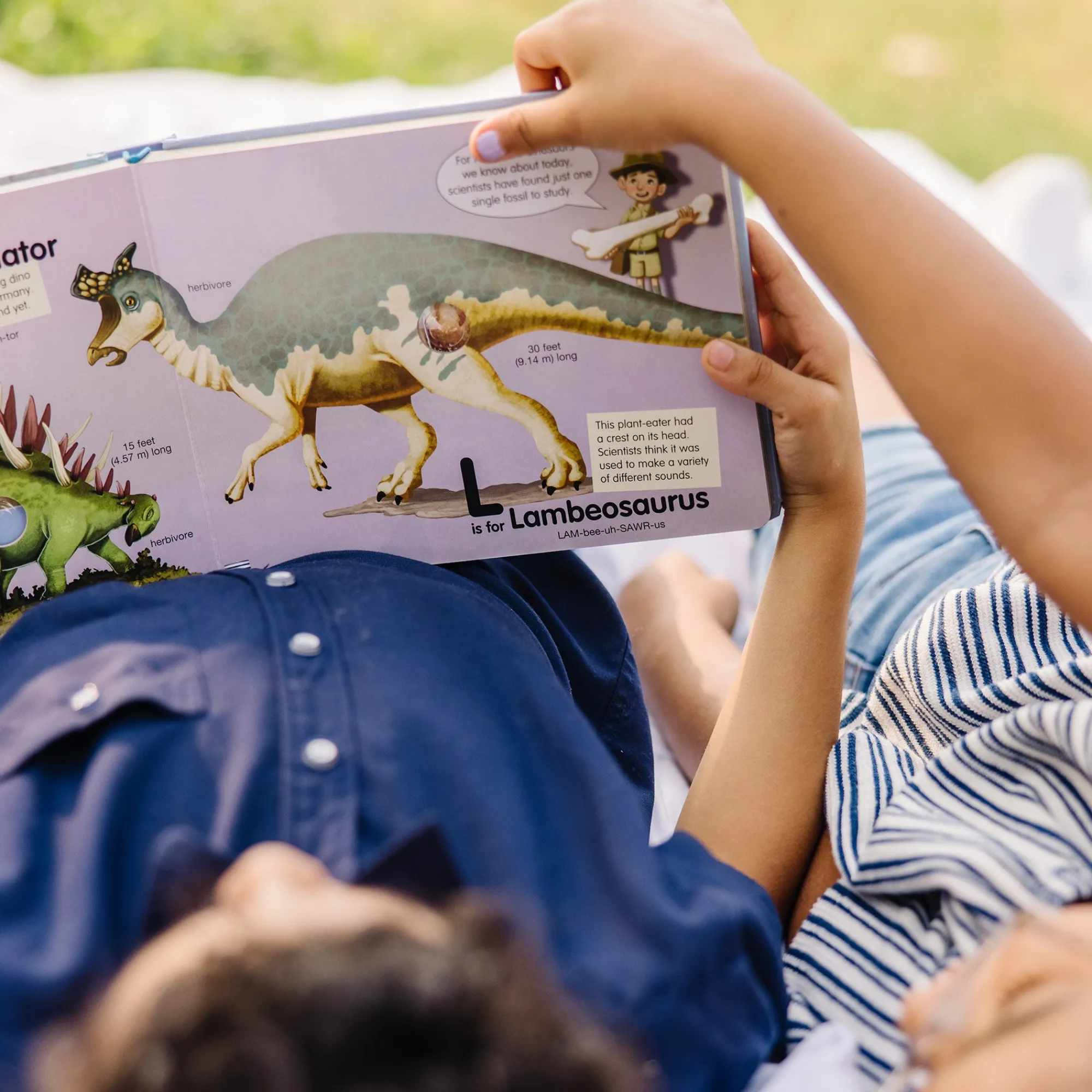 Poke-a-Dot: Dinosaurs A to Z Board Book>Melissa & Doug New