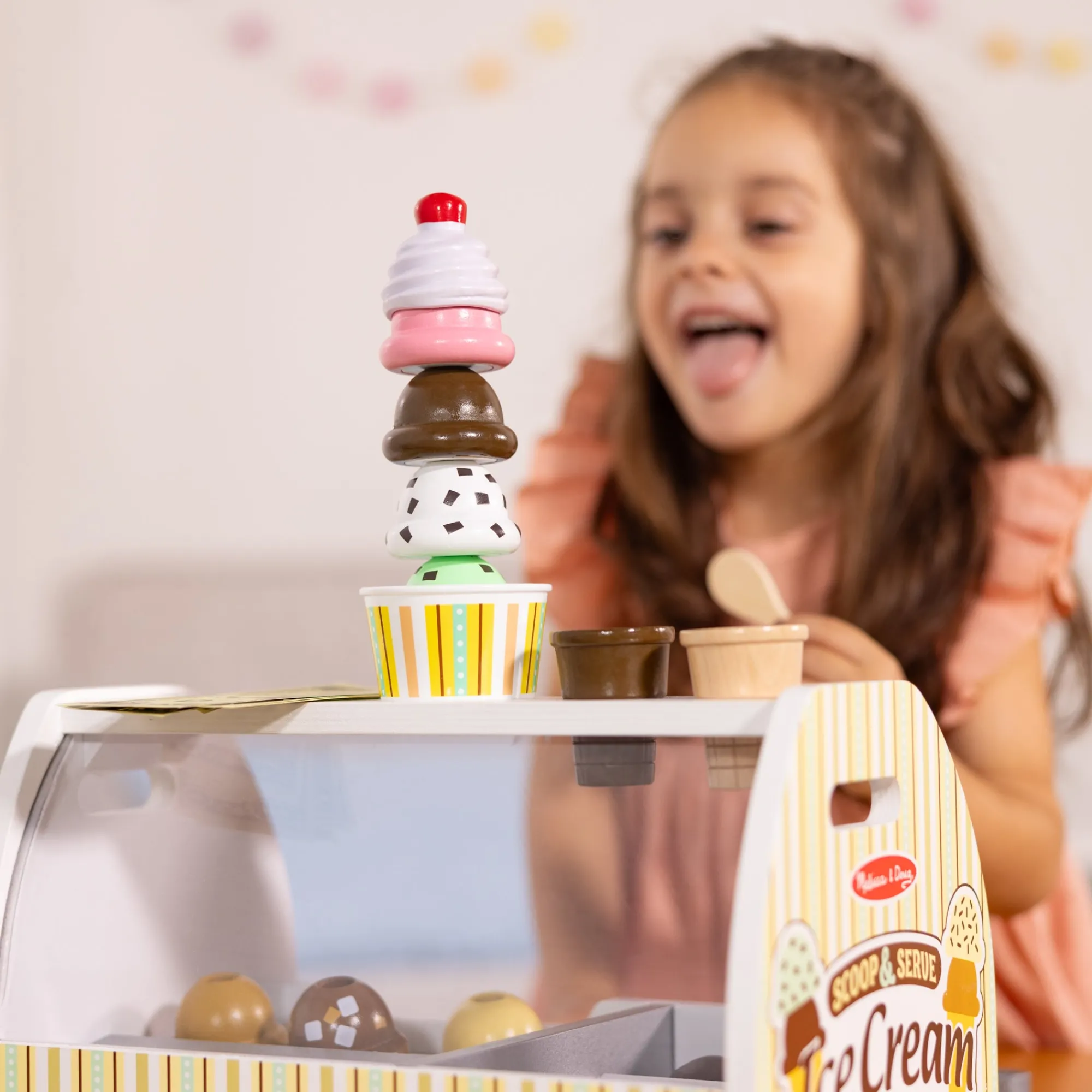 Scoop & Serve Ice Cream Counter>Melissa & Doug Clearance