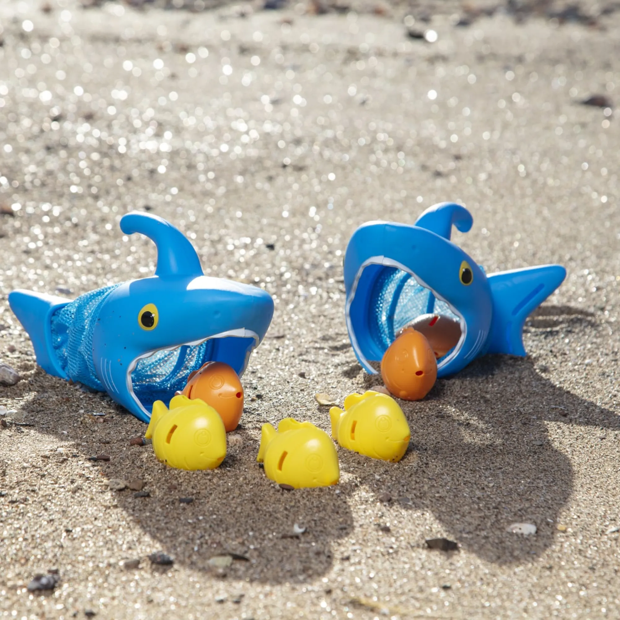 Spark Shark Fish Hunt Pool Toy>Melissa & Doug Sale