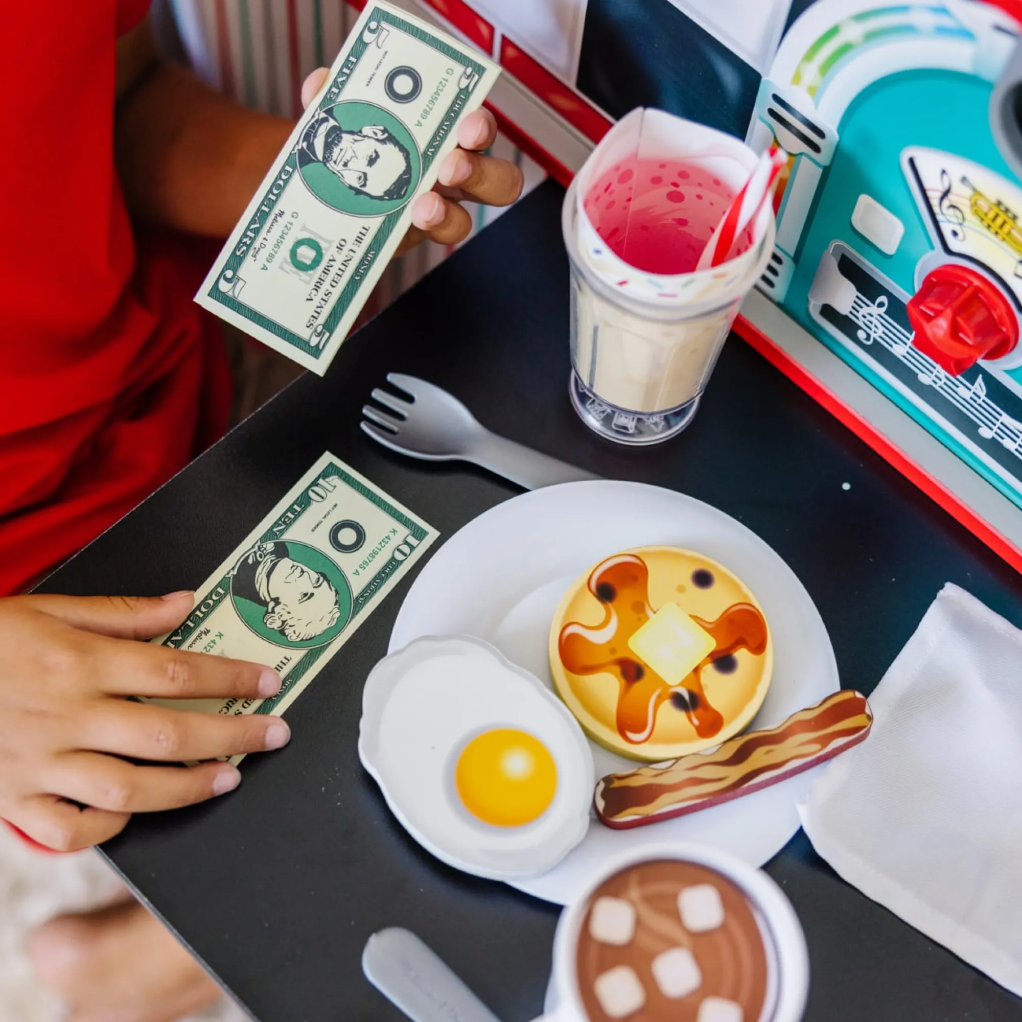 Star Diner Restaurant Play Set>Melissa & Doug Hot