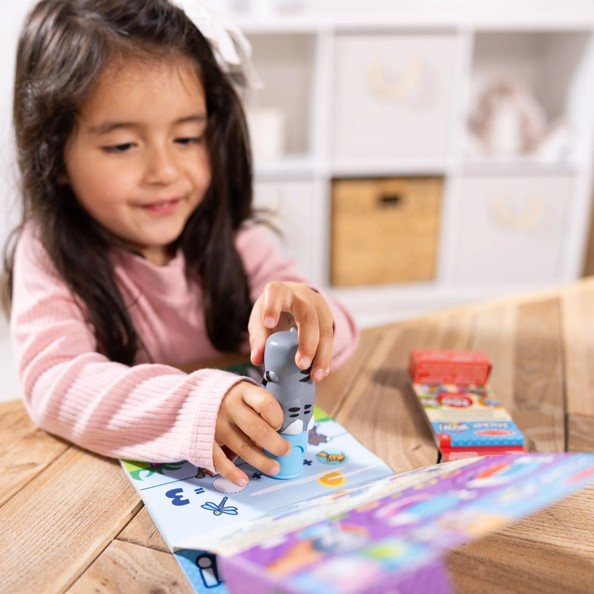 Sticker WOW!™ Cat Bundle: Activity Pad & Sticker Stamper + Mini Activity Pad and 200 Refill Stickers>Melissa & Doug Hot