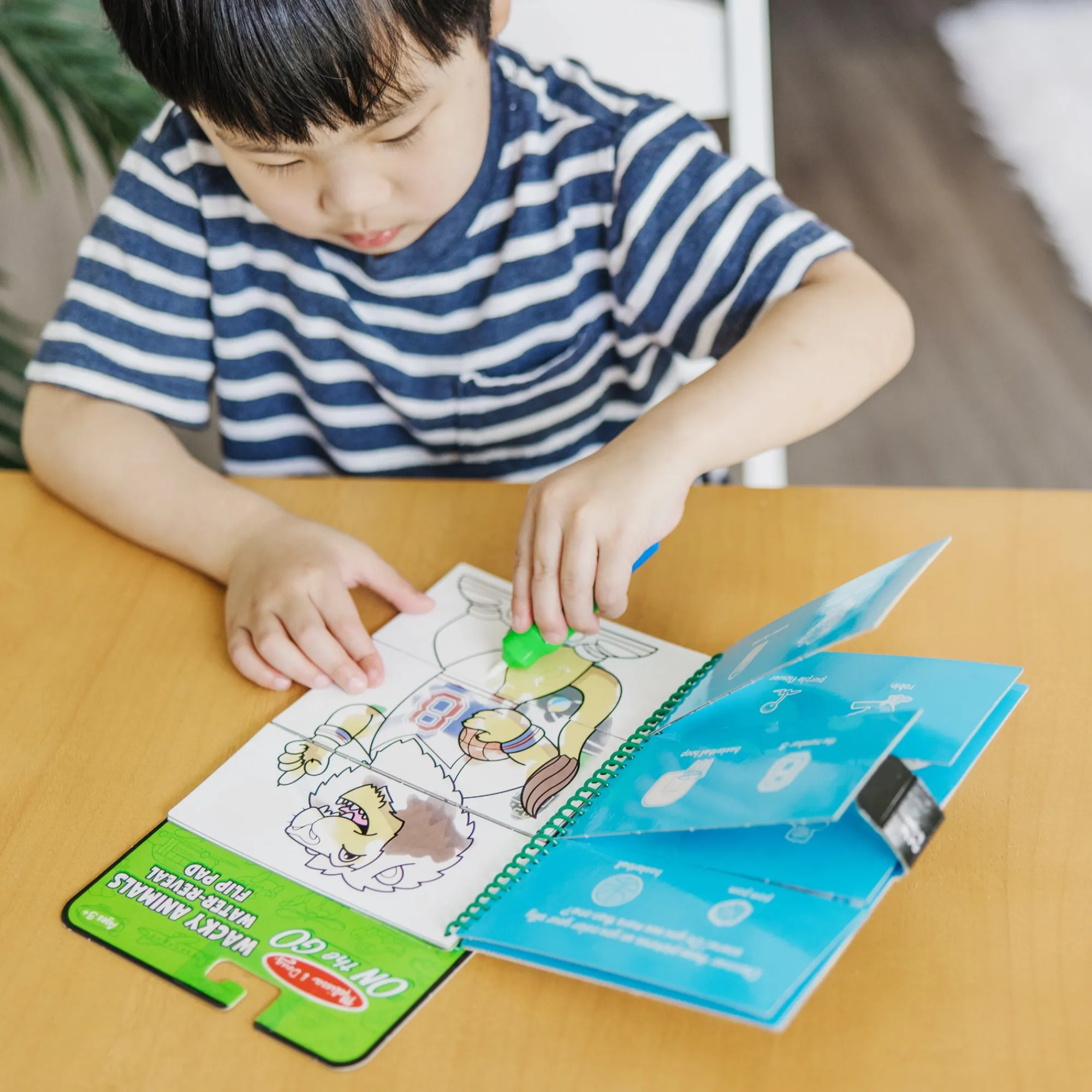Water Wow! Water-Reveal Flip Pad - Wacky Animals>Melissa & Doug Hot