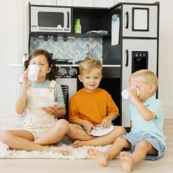 Wooden Chef's Kitchen - Charcoal>Melissa & Doug Hot