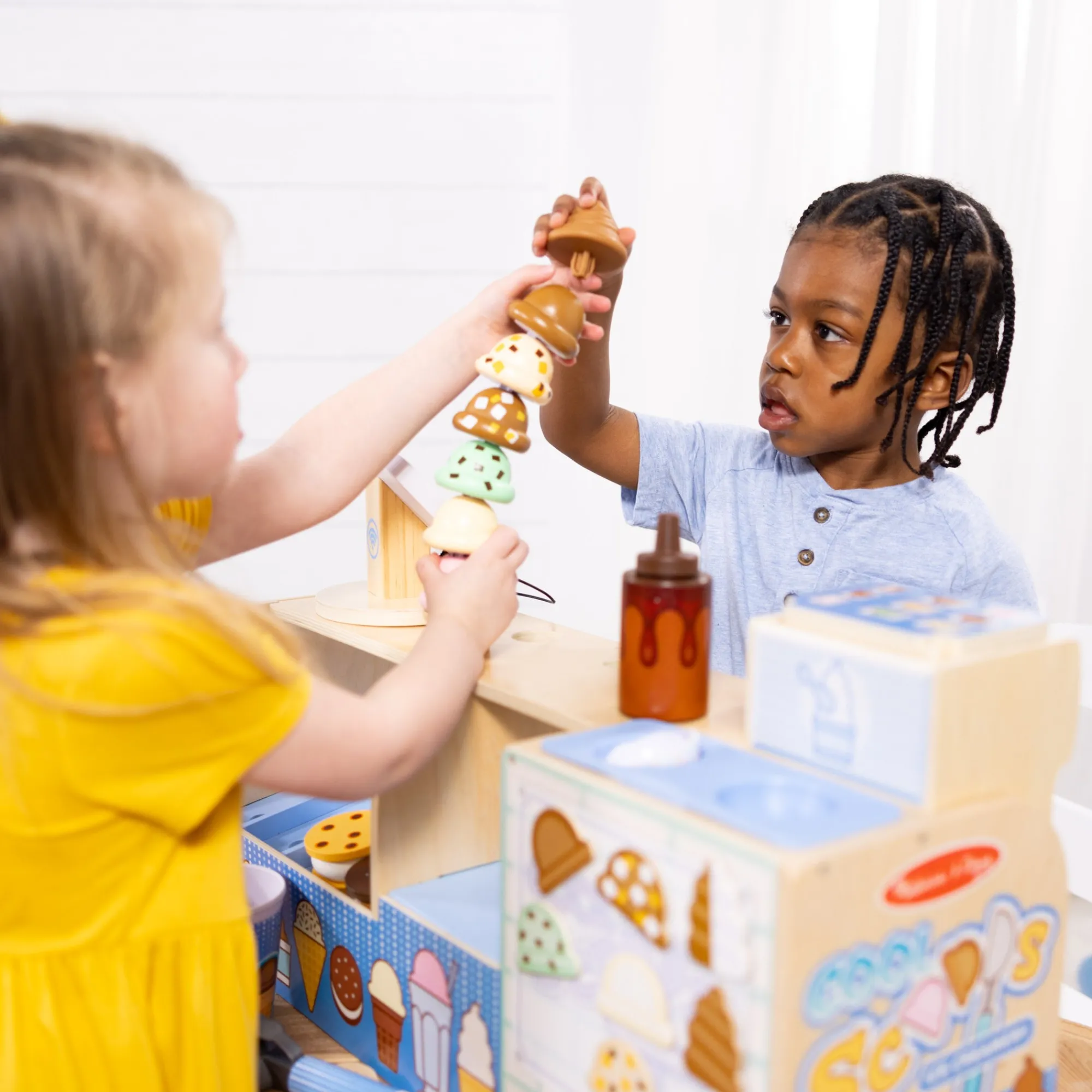 Wooden Cool Scoops Ice Creamery>Melissa & Doug Sale